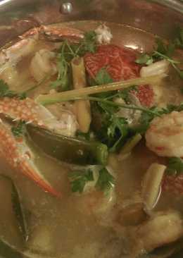 Seafood Soup with Coconut Milk