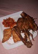 Bebek goreng sambal korek