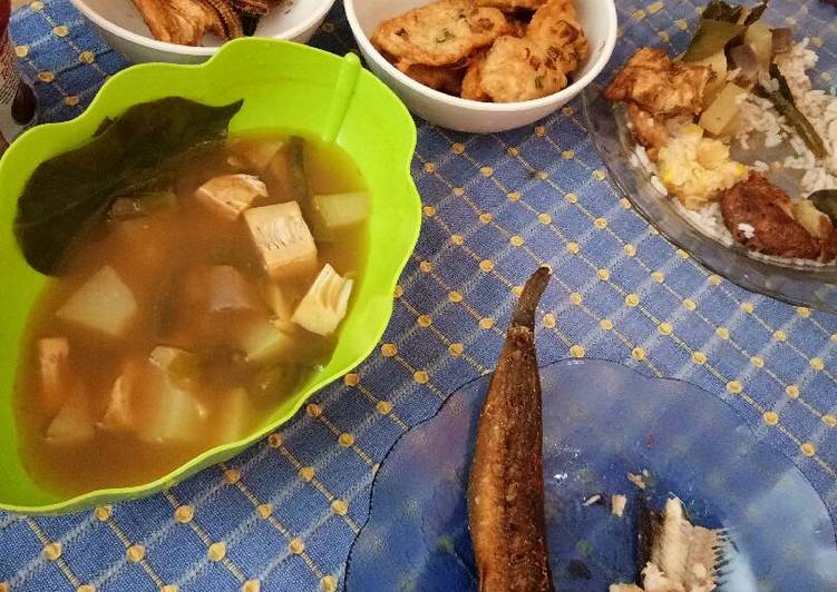 gambar untuk resep Sayur Asem, Ikan Lele, Tempe Mendoan Praktis