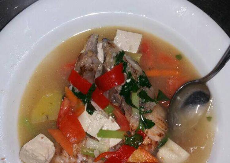 resep makanan Soup kepala salmon