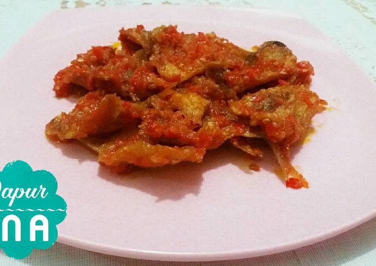 resep lengkap untuk Balado Ikan Asin Kering