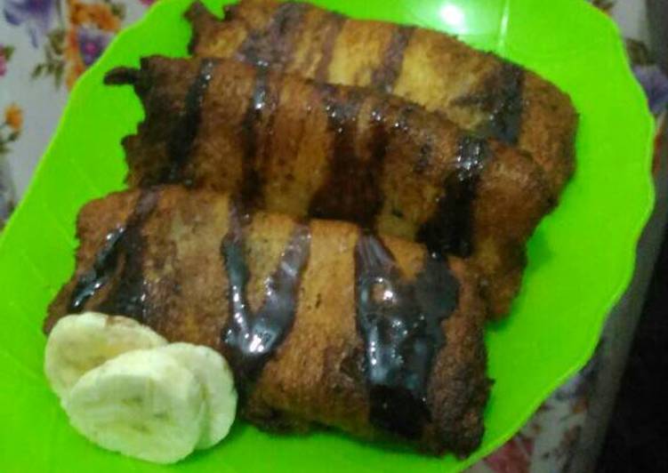 bahan dan cara membuat Roti Tawar isi Pisang Coklat Keju