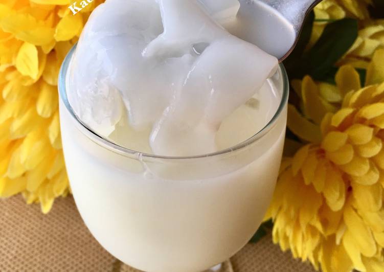 Es Kelapa Muda Susu
