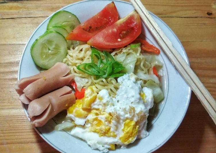 gambar untuk cara membuat Indomie kuah seuhah ????