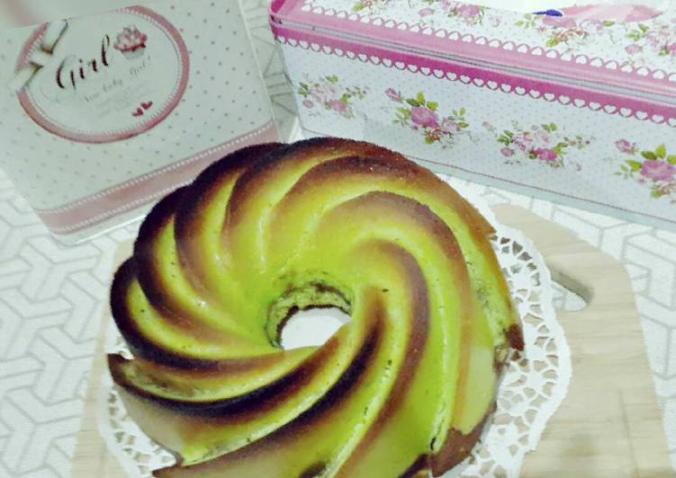 gambar untuk resep Bolu pandan santan ala marmer cake