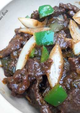 Beef Teriyaki with Green Pepper and Onion