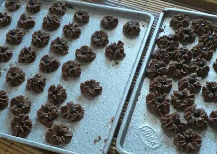 cara membuat Kue semprit coklat keju