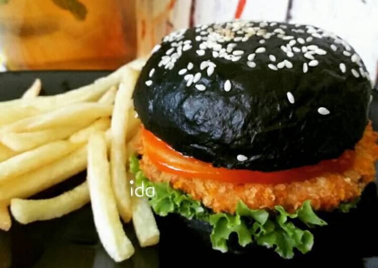 gambar untuk cara membuat Burger with Fried chicken patty