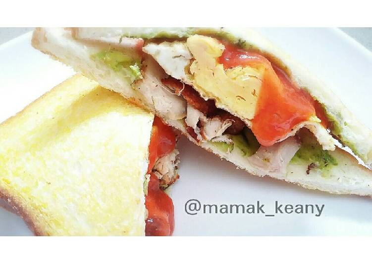 cara membuat Chicken Sandwich With Guacamole Spread