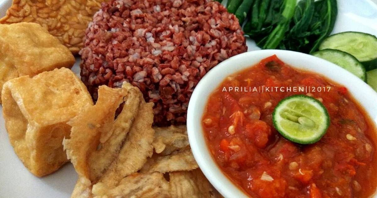 Resep Sego tempong/tempong nasi merah, menu makan siang 