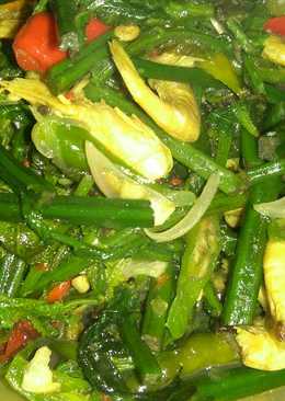 Tumis Pakis ada Udangnya