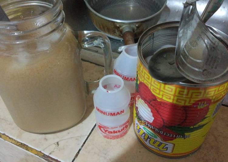 gambar untuk resep Yakult leci