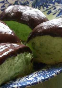 Roti manis pandan