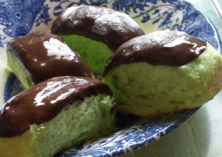 cara membuat Roti manis pandan