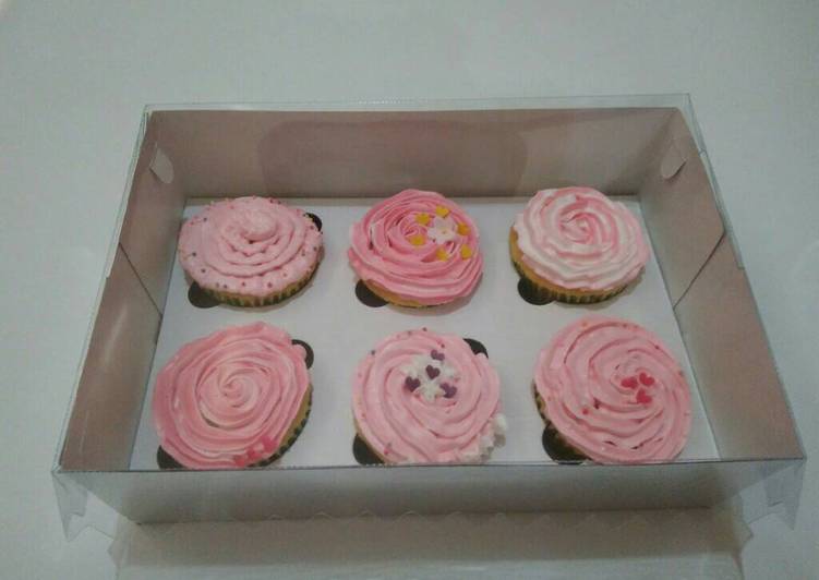 resep lengkap untuk Cup cake Vanila