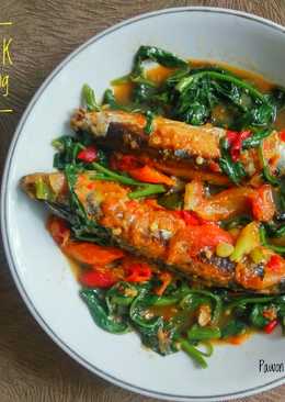 Ikan Besek Tumis Kangkung