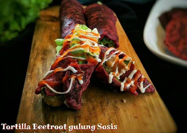 resep lengkap untuk Tortilla Beetroot Gulung Sosis