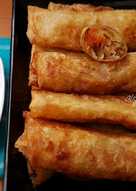 Lumpia Goreng dengan Saus Pedas