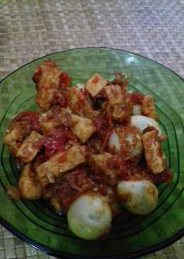 Tahu telur puyuh sambal balado