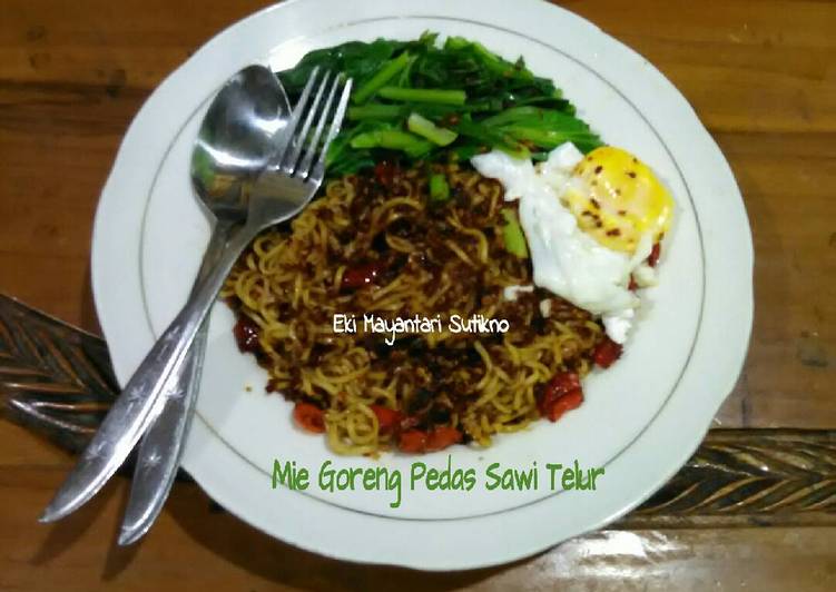 gambar untuk cara membuat Mie Goreng Pedas Sawi Telur??