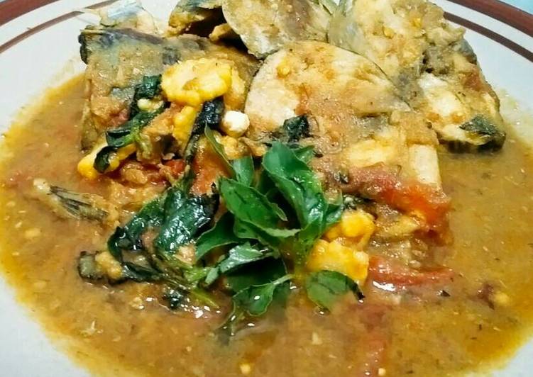 resep Ikan Tuna Bumbu Kuning