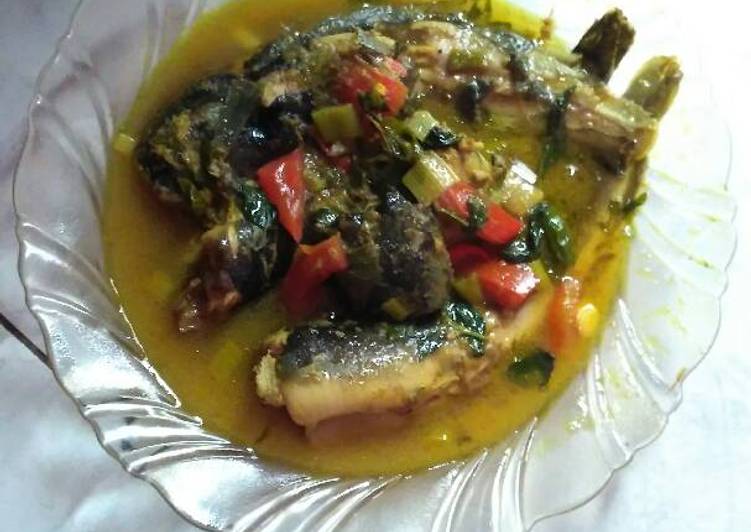 gambar untuk resep makanan Pecak ikan lele bumbu kuning