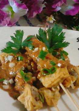 Tahu cilok daging saos kacang alla saia