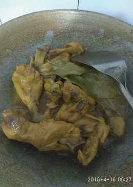 Ayam bumbu kecap (manis pedas)