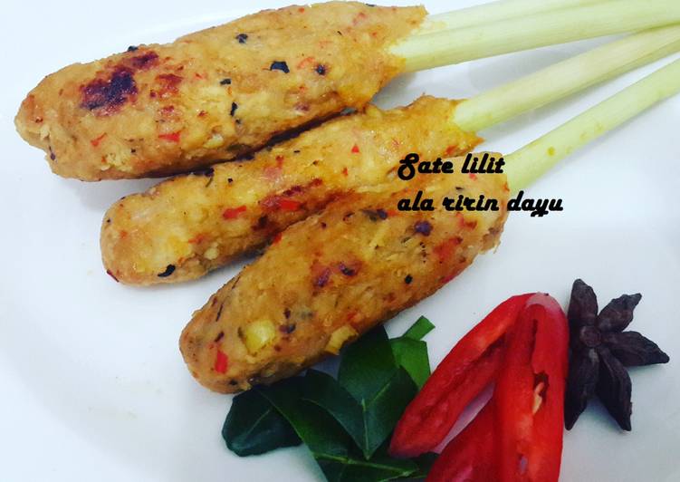 bahan dan cara membuat Sate lilit