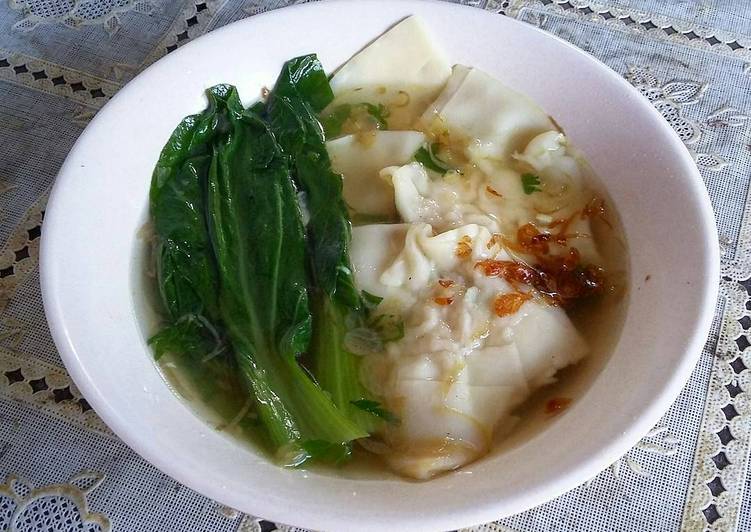 gambar untuk cara membuat Chicken Wonton Soup