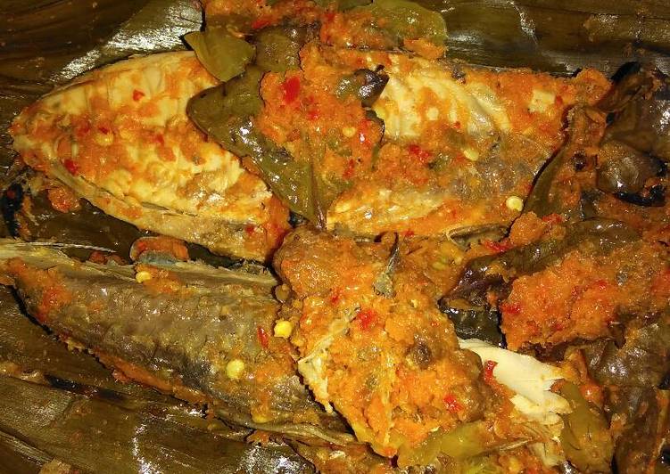  Resep Pepes Ikan Tongkol yahoii oleh Usrotun Marichah 