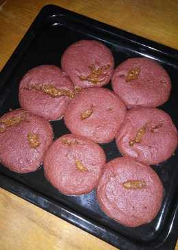 Salted caramel red velvet cookies