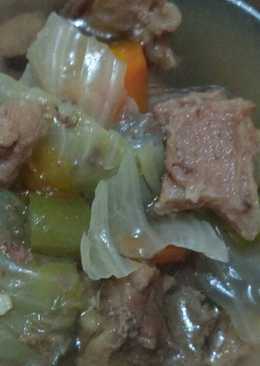 Sayur sop daging sapi