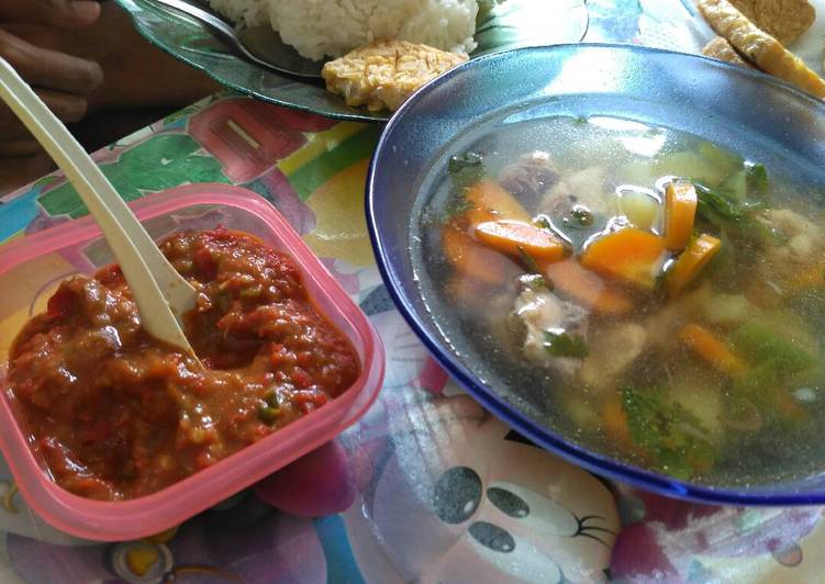 resep Sayur sop ayam untuk pemula