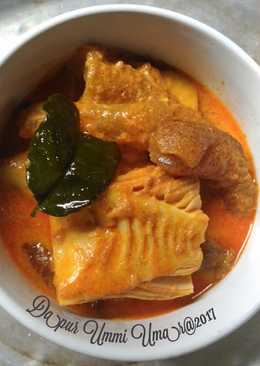 Gulai santan jangek (kikil) rebung