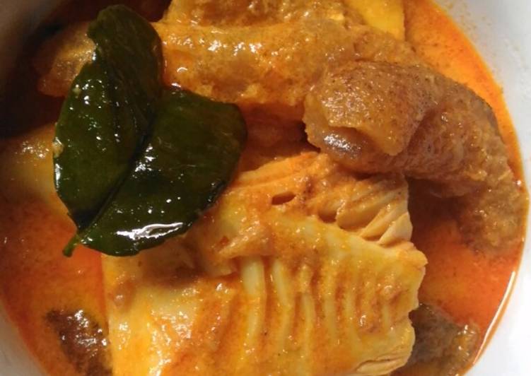 resep masakan Gulai santan jangek (kikil) rebung