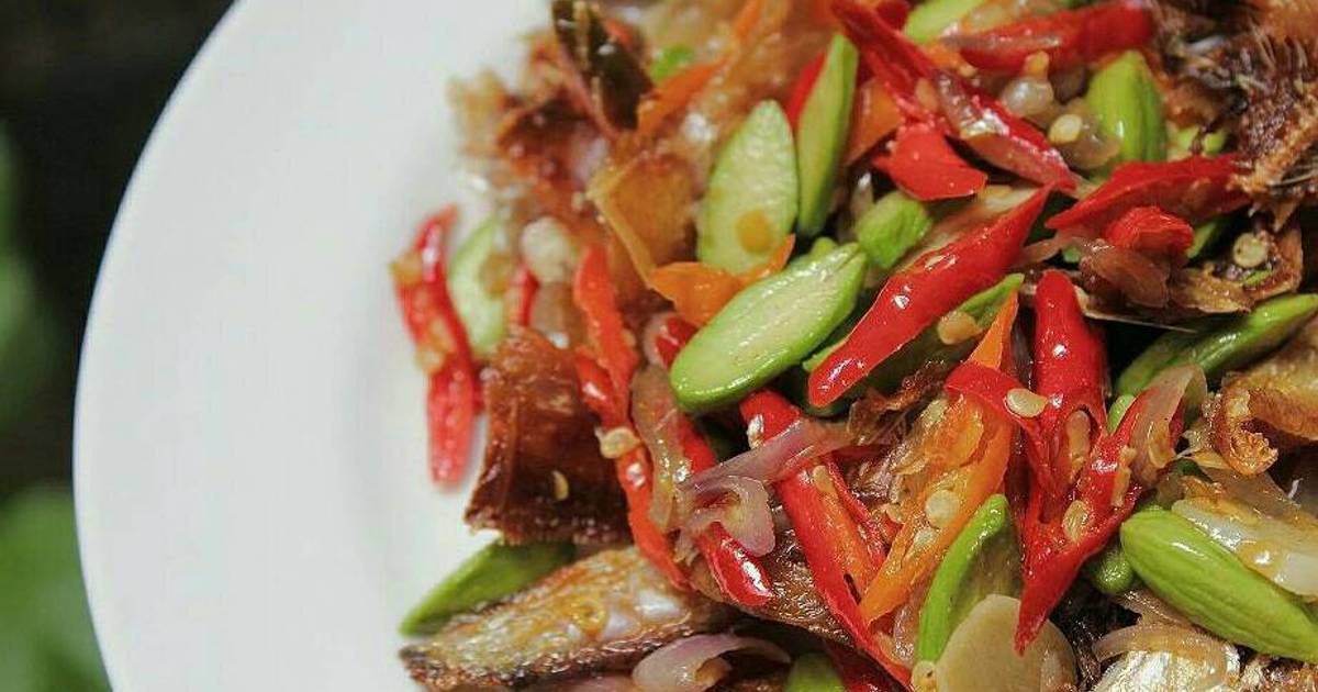 Resep Pete  ikan asin kriuk ala Mrs Manan oleh dayu MANAN 