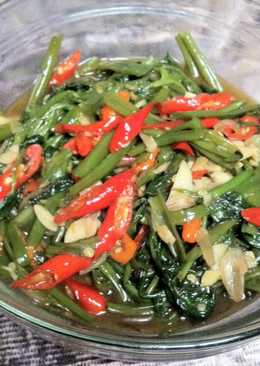 Tumis kangkung pedes manis