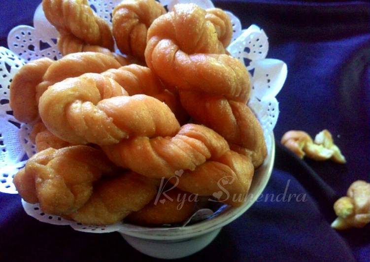 Resep KUE TAMBANG a.k.a Untir-Untir Dari Rya Suhendra