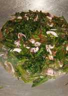 Tumis kangkung cumi