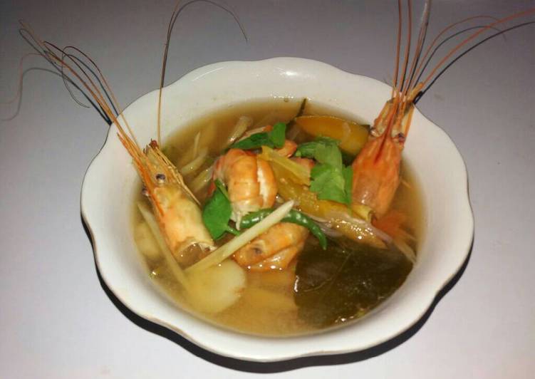 gambar untuk resep makanan Tom yum goong (tom yum udang)