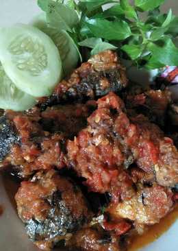 Ikan salem sambal kemangi