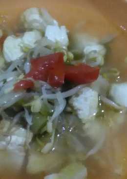 Sayur bening tauge tahu sumedang