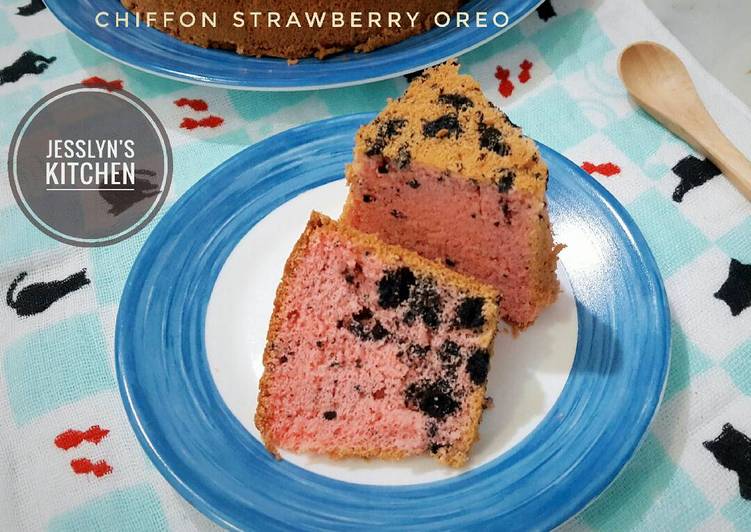 gambar untuk cara membuat Chiffon Oreo Strawberry