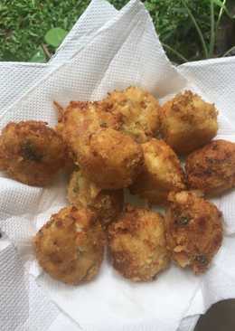 Glutten Free Mac & Cheese Balls with Kale and Mozarella