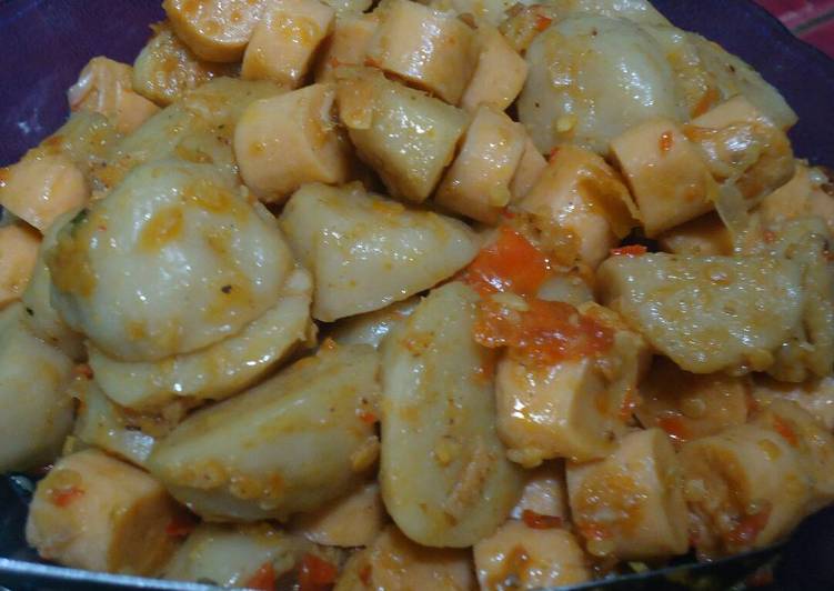 cara membuat Oseng Bakso Tuna Sosis Udang