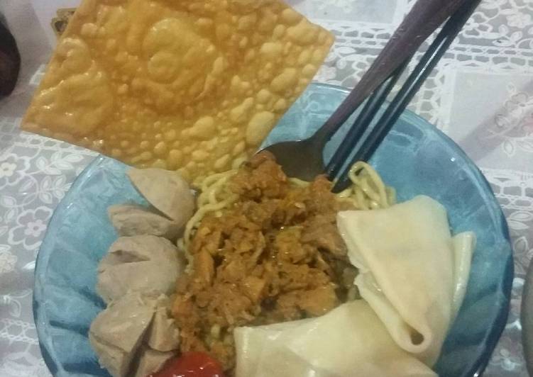 gambar untuk resep Mie ayam bakso pangsit sederhana dan enak