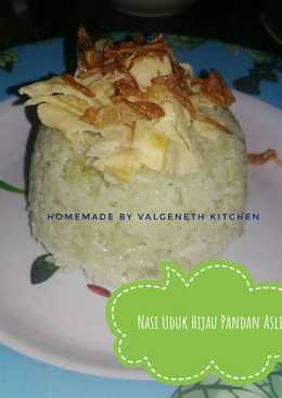 Nasi uduk hijau pandan asli wangii... (rice cooker)