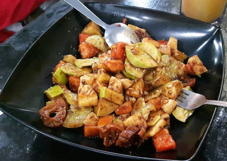 gambar untuk resep makanan Rujak Manis Buah & Sayur