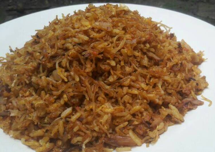 Resep Nasi goreng mawut pedas manis By Nanda Shelly